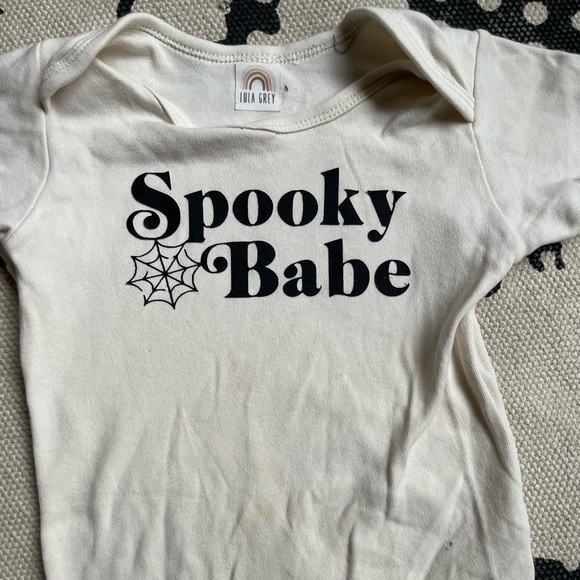 Lula Grey onesie - Picture 2 of 2